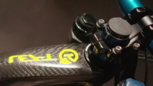 gps-on-bike-trackhead