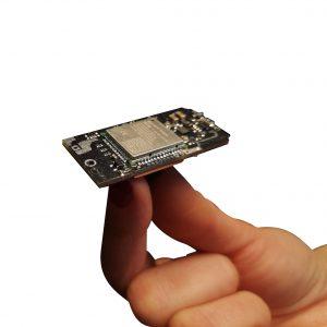 gps-trackhead-core-pcb-hand